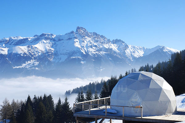 網(wǎng)紅打卡點，球形酒店帳篷營地